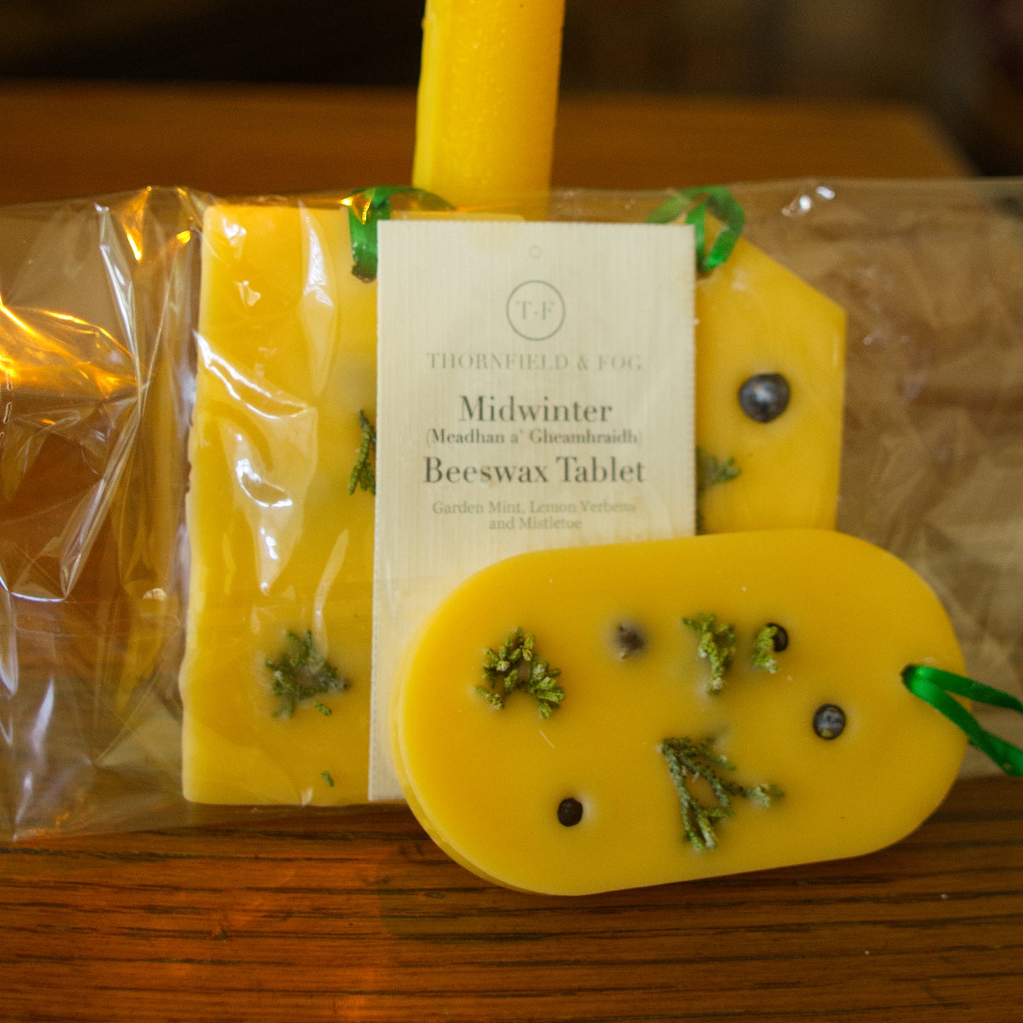 Midwinter — Scented Beeswax Tablet (Mistletoe, Garden Mint & Lemon Verbena) Set of 2